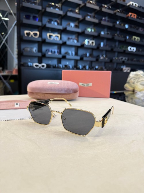 MiU Miu İthal Gözlük Mİ020